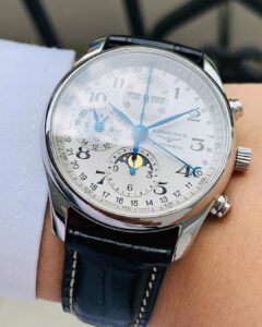 Trải nghiệm thiết kế thanh lịch trên đồng hồ Longines Record. 2