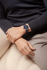 Đánh giá khả năng dự trữ năng lượng Baume Mercier Clifton. 2