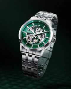 Thiết kế lộ cơ độc đáo của dòng Bulova Sutton Automatic. 2