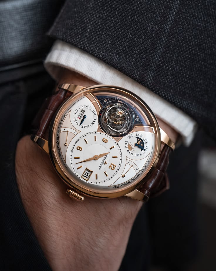 Ấn tượng từ cơ chế báo thức cỗ máy Jaeger LeCoultre. 3