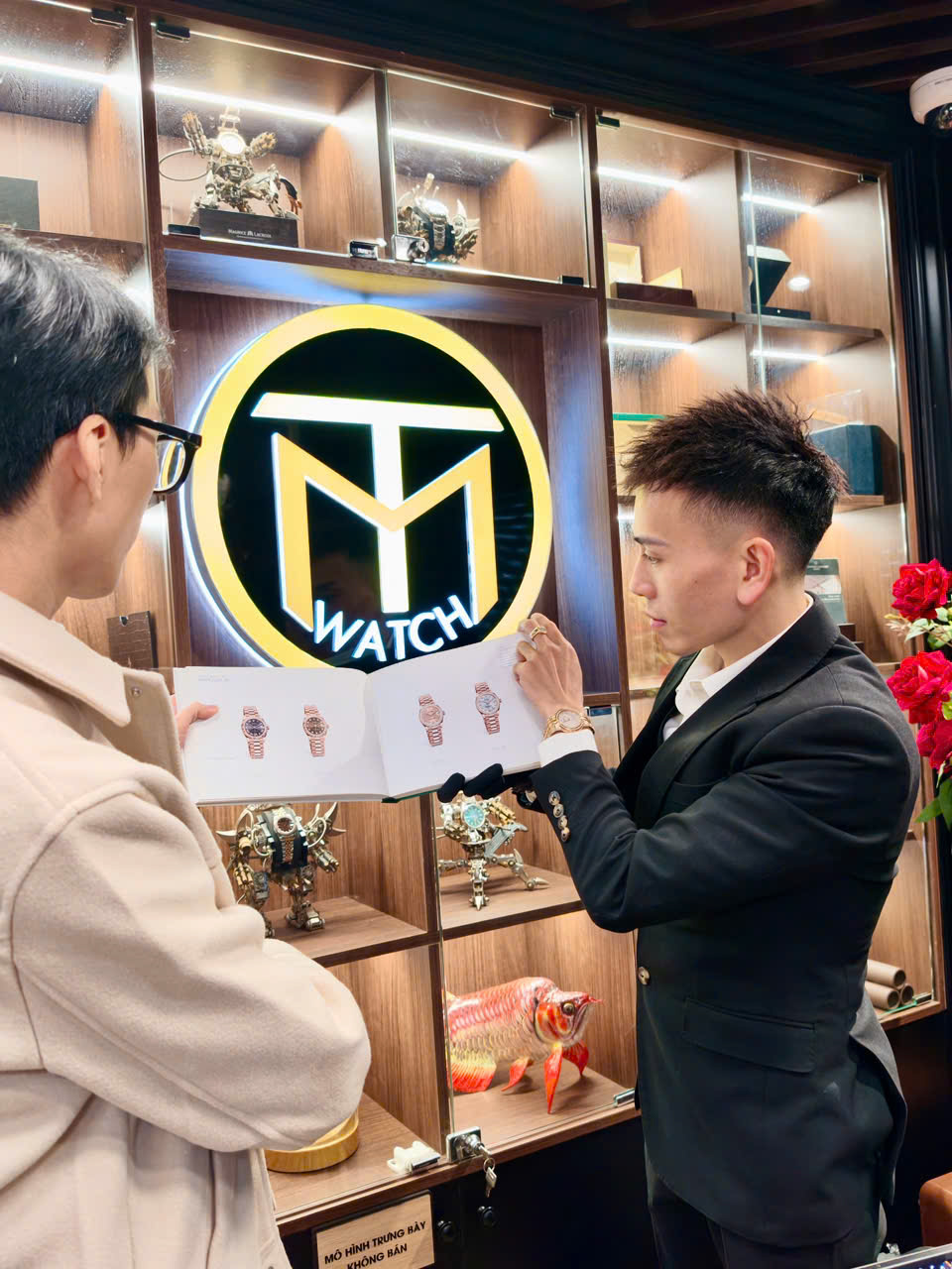 Hỗ trợ thu mua đồng hồ Dior cũ phường Nhật Tân. 2