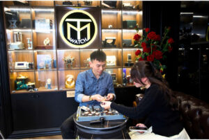 Thu mua dây chuyền vàng cùng đồng hồ Blancpain Fifty Fathoms 2
