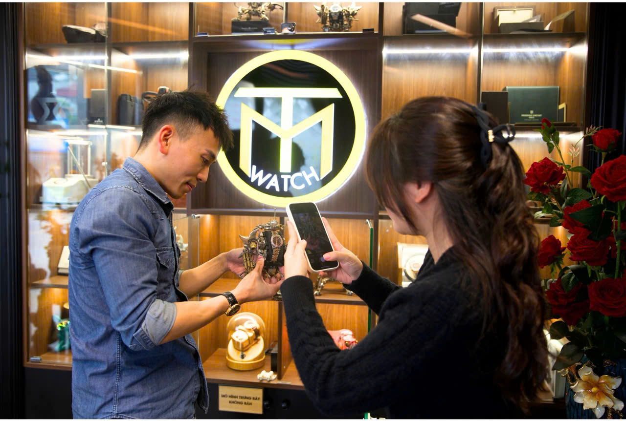 Thu mua lắc tay trang sức cùng đồng hồ Zenith Defy.3