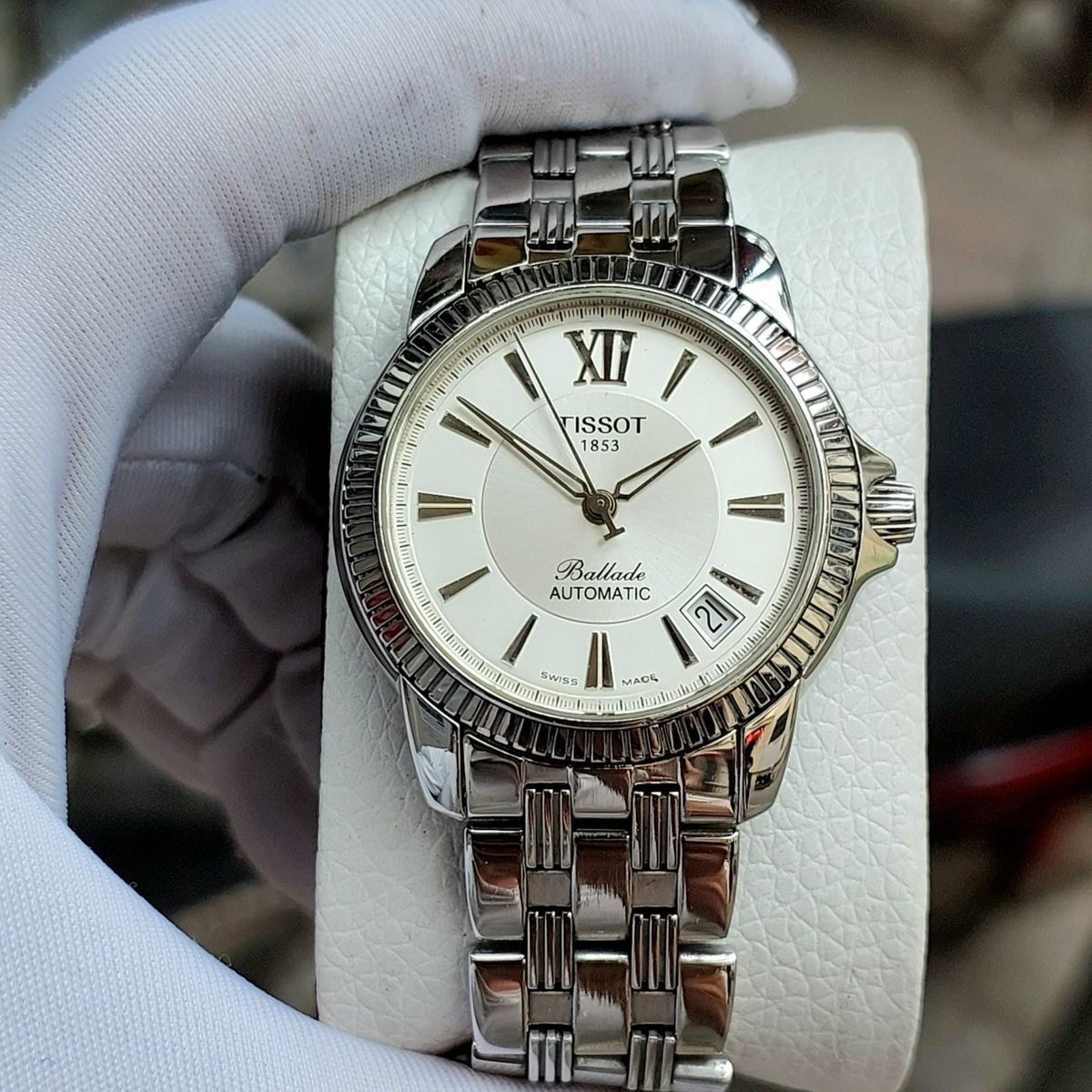 Họa lớn khi tự thay pin đồng hồ thạch anh Tissot. 1