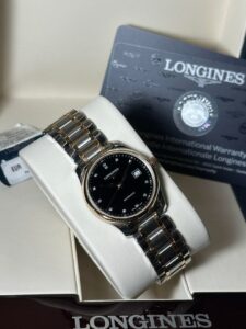Hiện tượng đọng hơi nước trên mặt kính đồng hồ Longines nam. 1
