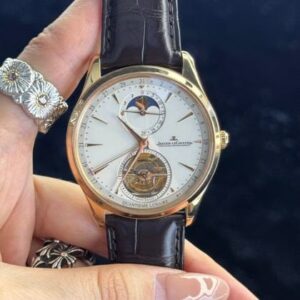 Bức tranh vũ trụ trên cỗ máy Jaeger LeCoultre giá ngàn đô. 2