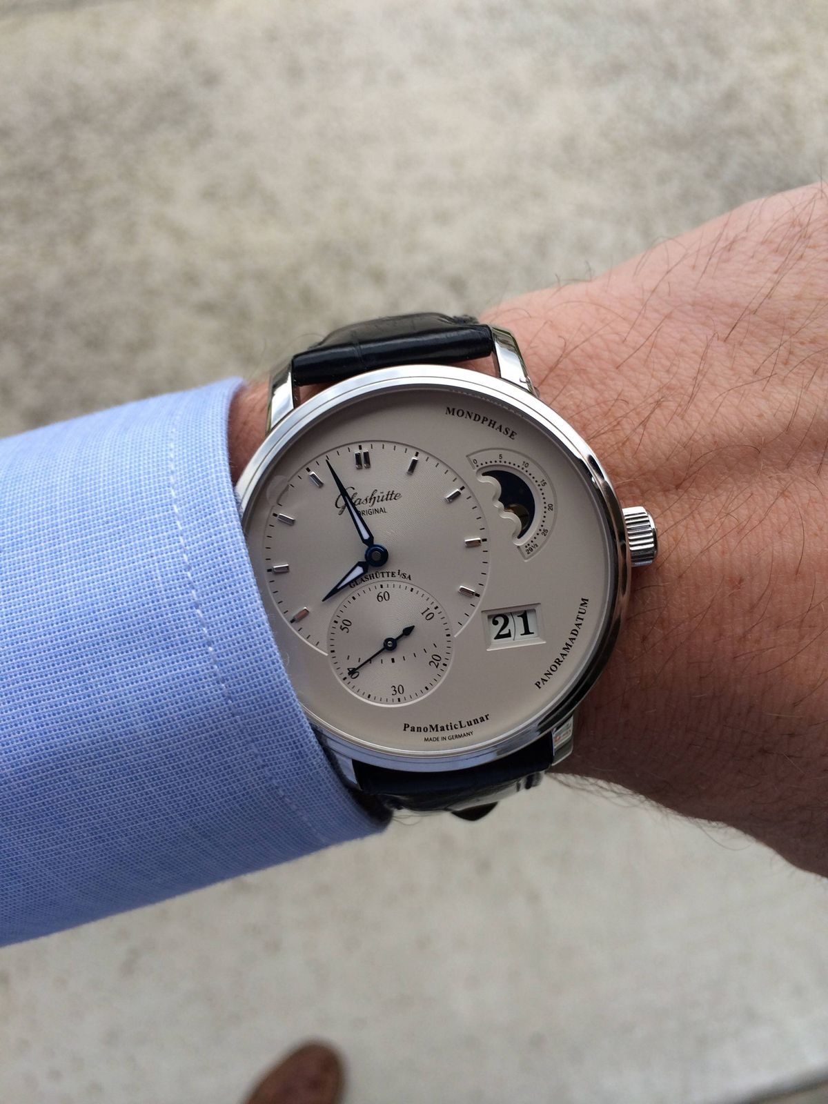 Tinh hoa chế tác Đức hội tụ trên Glashutte Original PanoMaticLunar. 1