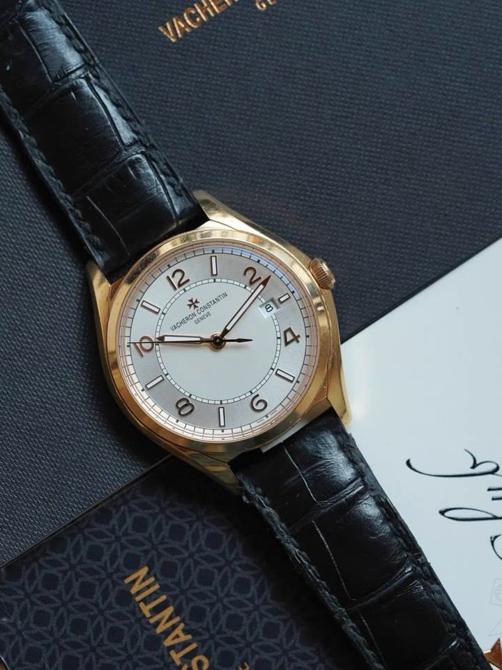 Cách nhận biết núm vặn đồng hồ Vacheron Constantin bị kẹt ren. 2