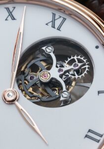 Chất lãng mạn trong từng đường nét cỗ đồng hồ Breguet 1