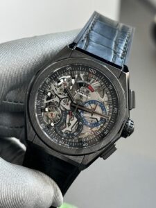 Khám phá tính năng đếm một phần trăm giây Zenith Defy 21. 2