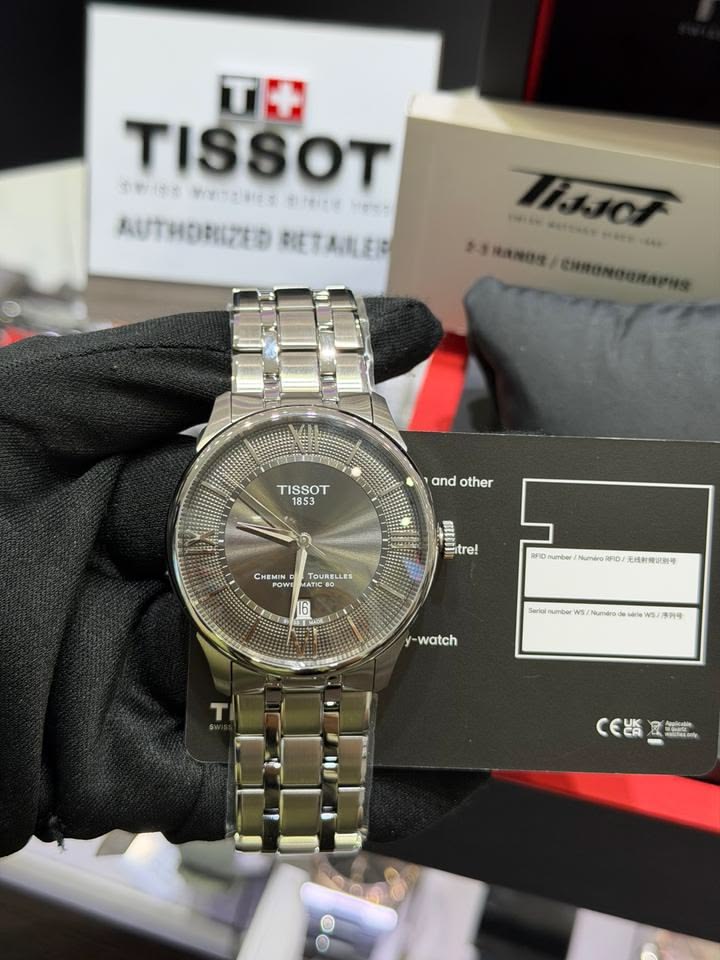Khám phá khả năng chịu va đập của đồng hồ Tissot PRX. 2