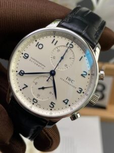 Dấu hiệu nhận biết đồng hồ IWC nam bị nhiễm từ tính 2
