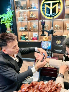 Nơi nhận thanh lý đồng hồ Maurice Lacroix Phường Yên Hòa. 1