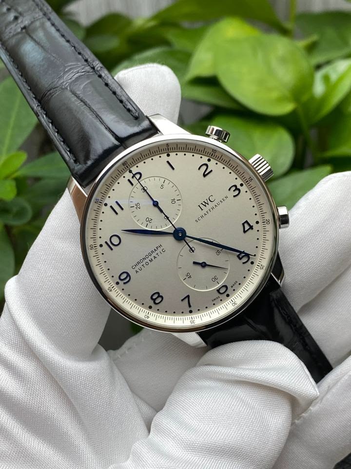 Địa điểm trao đổi thu mua đồng hồ cũ IWC Ngọc Khánh 1