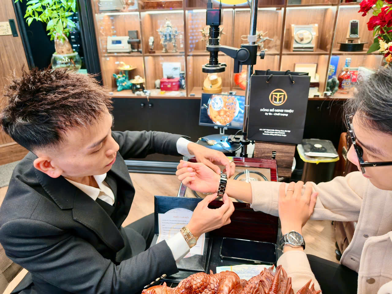 Chuyên định giá thu mua đồng hồ Hermès cũ Phường Bưởi. 1