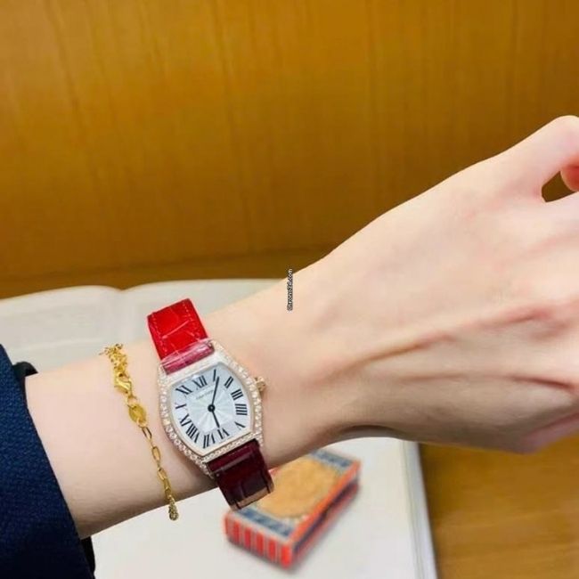  Sức hút của mẫu đồng hồ Omega nam trên màn ảnh rộng 3