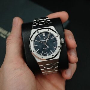 Nguyên nhân khiến vành bát giác của Audemars Piguet dễ bị xước. 2