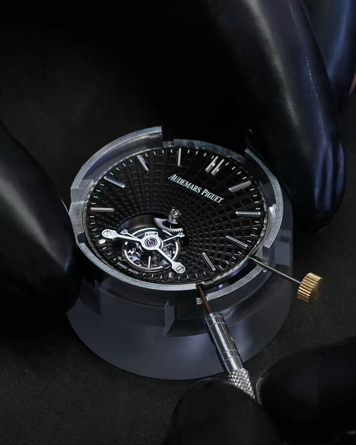 Lỗi đồng hồ tự động Breguet bỗng dưng chết máy ban đêm. 2