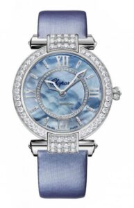 Hiện tượng mặt số khảm trai đồng hồ Chopard nữ bị nứt. 2