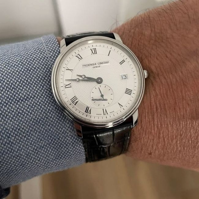 Cảm nhận thực tế khi đeo đồng hồ Frederique Constant lướt 3
