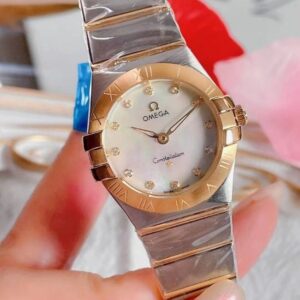 Vung tiền không tiếc gom đồng hồ Omega đúc Thanh Xuân 1