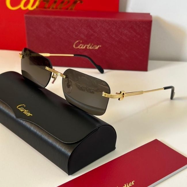 Bạo chi thu gom kính mắt vàng khối Cartier Quảng Ninh 1