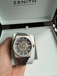 Tránh lừa đảo, gọi Minh Triệu thu mua đồng hồ cũ Zenith. 2