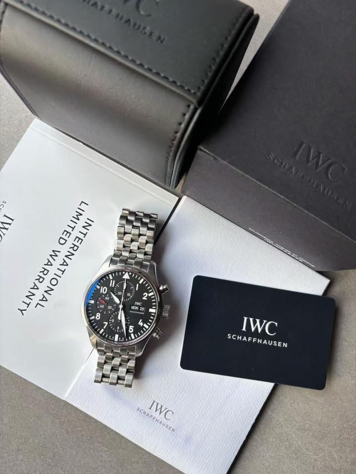 Mất hộp sổ gốc có được thu mua đồng hồ cũ IWC? 2