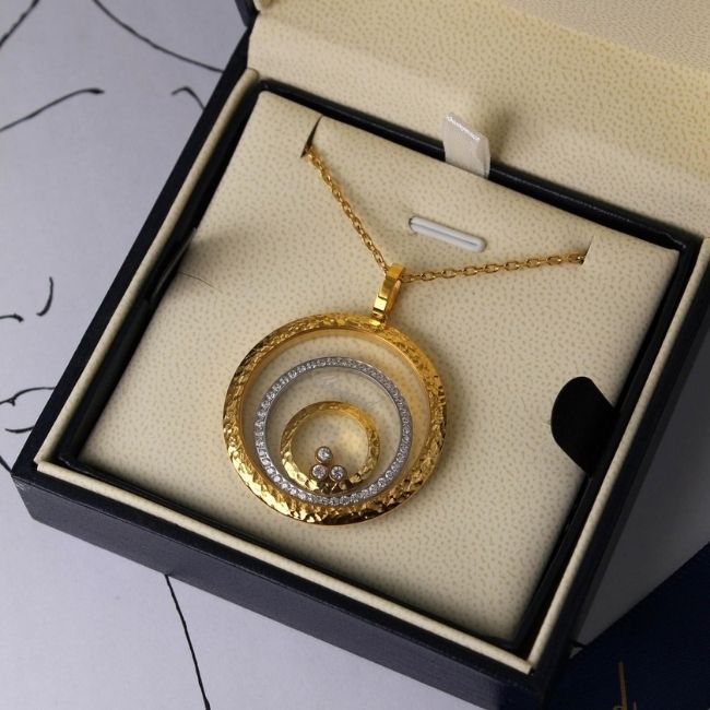 Đơn vị thu mua dây chuyền Chopard đúc vàng chuyên nghiệp 2