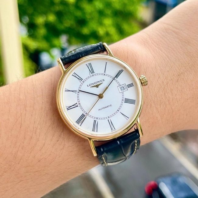 Nhận mua kính mắt đúc vàng Longines giá cao Nam Định 1