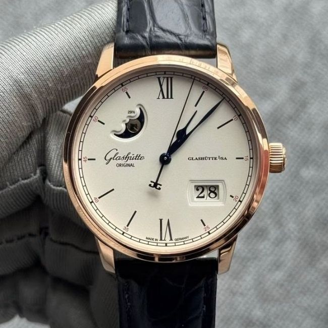 Chuyên mua đồng hồ Glashütte lướt tận nhà ở Vĩnh Phúc 2