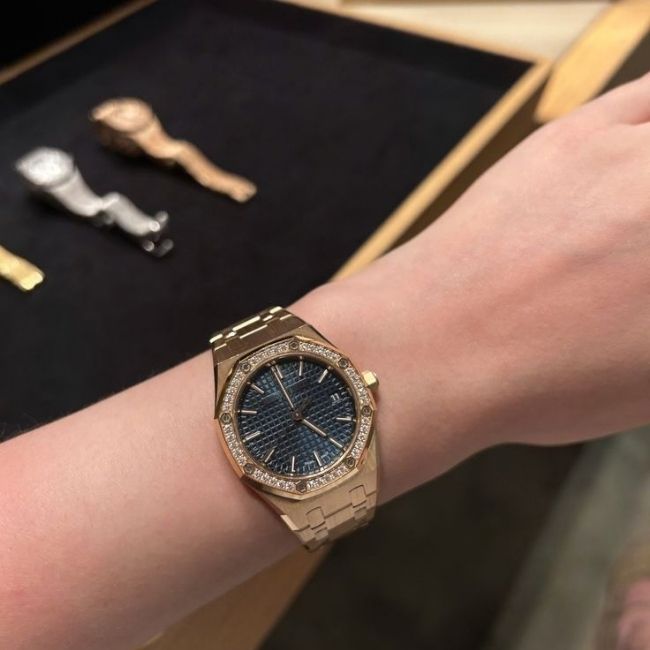 Đổi sang đồng hồ Piaget mới, Đồng hồ Minh Triệu hỗ trợ phái đẹp lên đời. 3