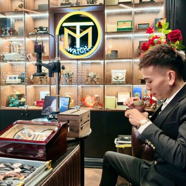 Chuyên thanh lý nhẫn kim cương đúc vàng Cartier Hoàn Kiếm 3