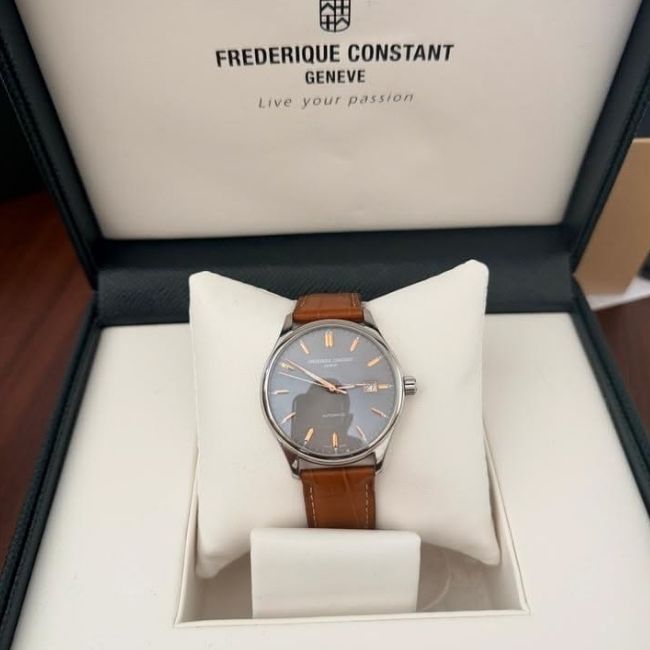Cửa hàng thu mua đồng hồ Frederique Constant lướt Tây Hồ 2