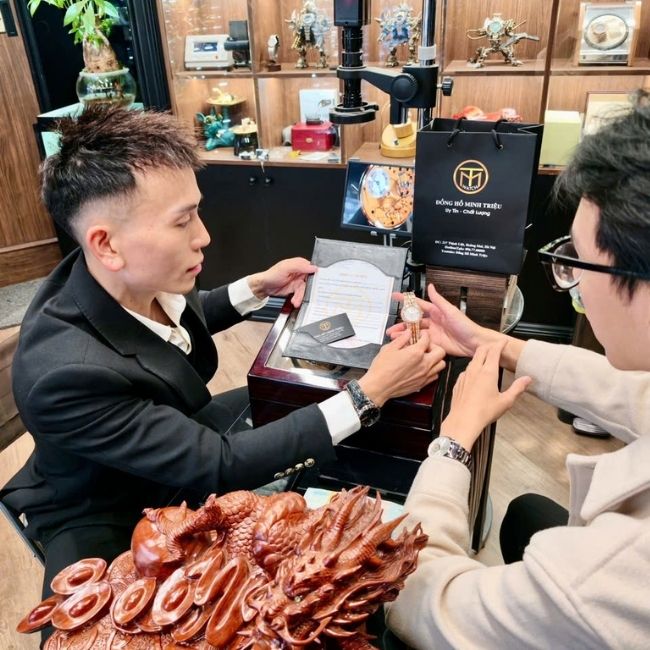 Giao dịch nhanh vòng tay Cartier đúc vàng tại Thái Nguyên 3