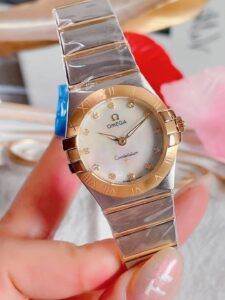 Cách chỉnh giờ an toàn cho mẫu đồng hồ bấm giây Omega. 1
